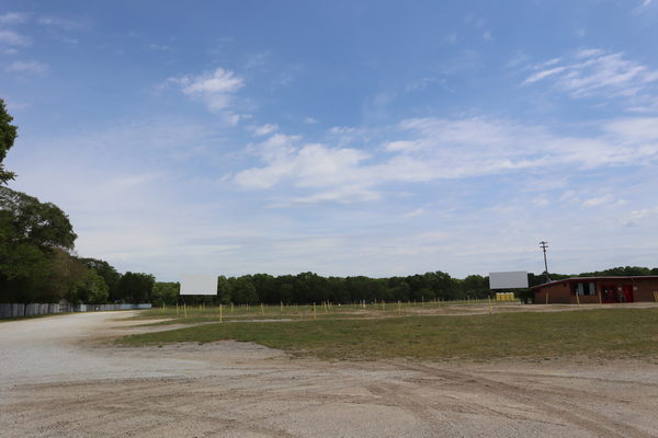 Getty 4 Drive-In Theatre - June 10 2022 Photo